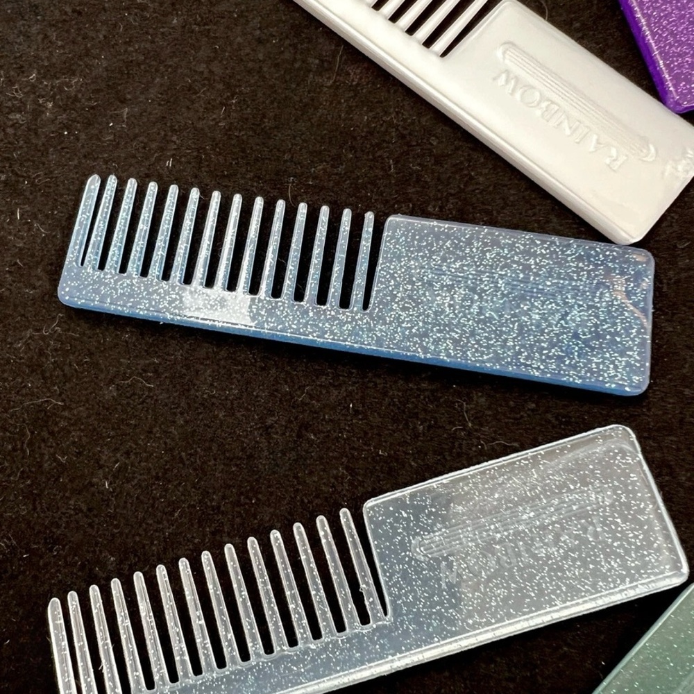 MGA Rainbow High Doll Accessory Lot Of 13 Rainbow Multicolor Glitter Combs - Picture 7 of 10
